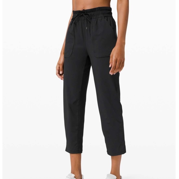 Lululemon Beyond the Studio Crop Pant - Picture 1 of 4
